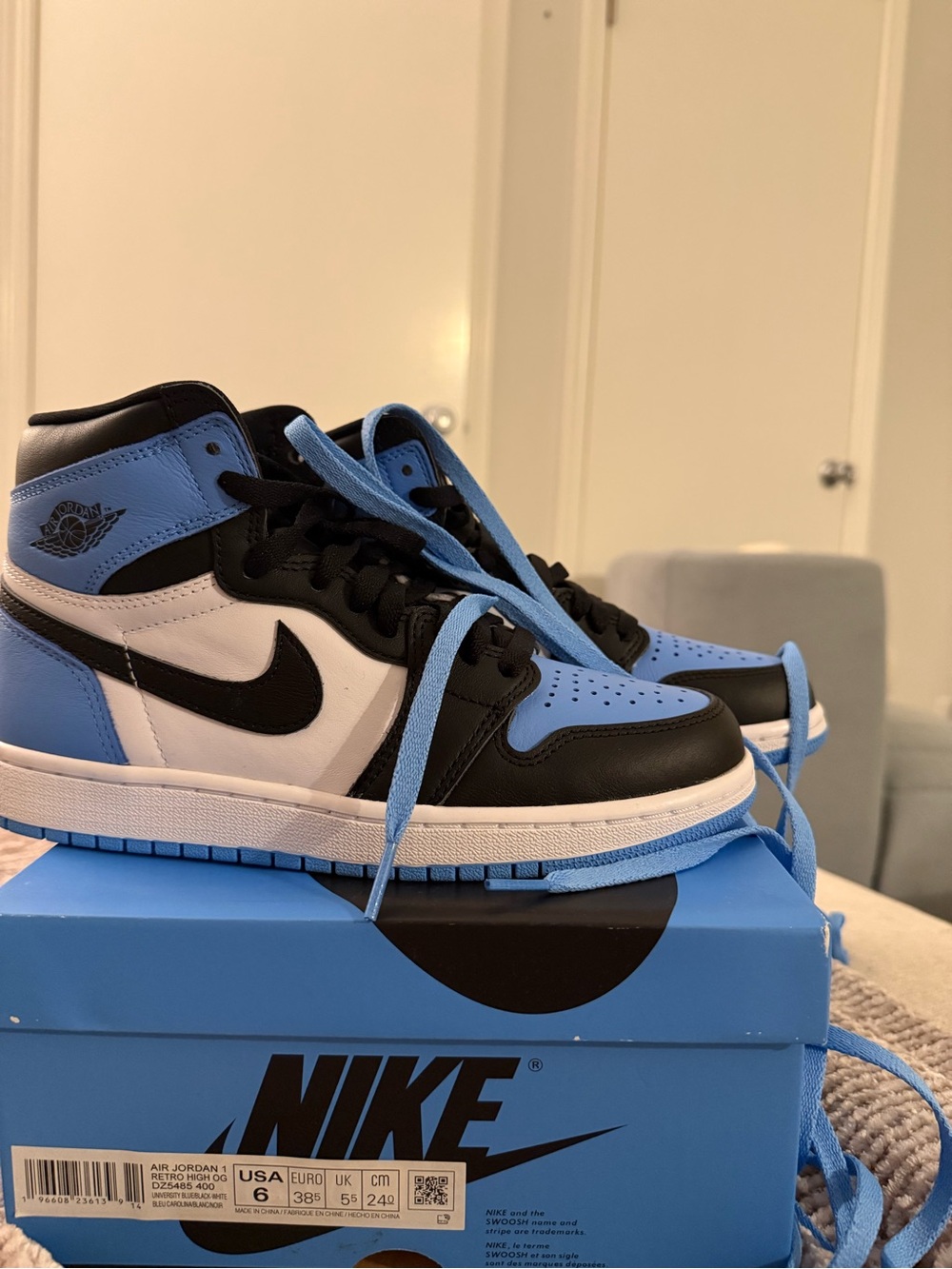 Jordan High-Top Sneakers Black White University Blue